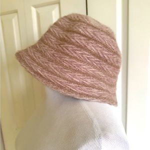 Blush Mohair Blend Women Bucket Hat M ITALY EUC